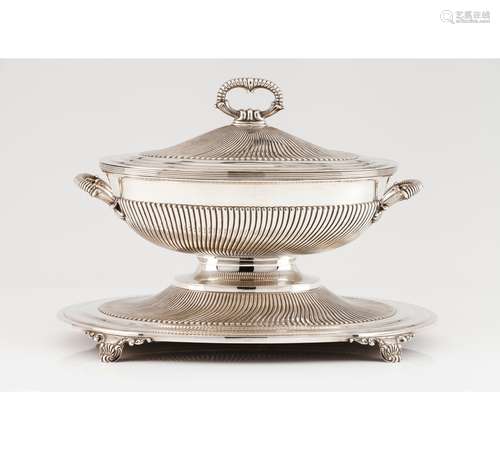 A tureen and presentoir