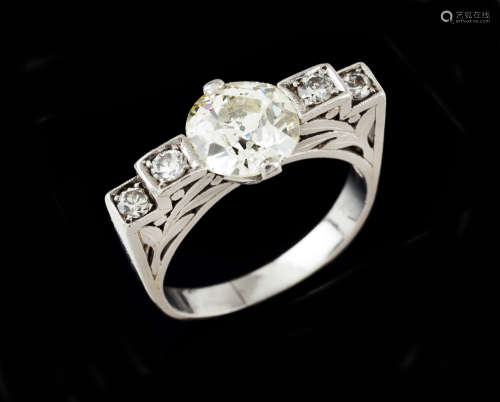 A Art Deco ring