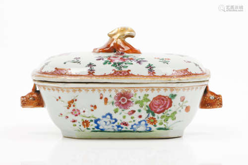 Small tureen with cover