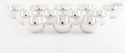 A set of twelve finger bowls