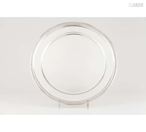 A Mergulhão silver set round serving plate