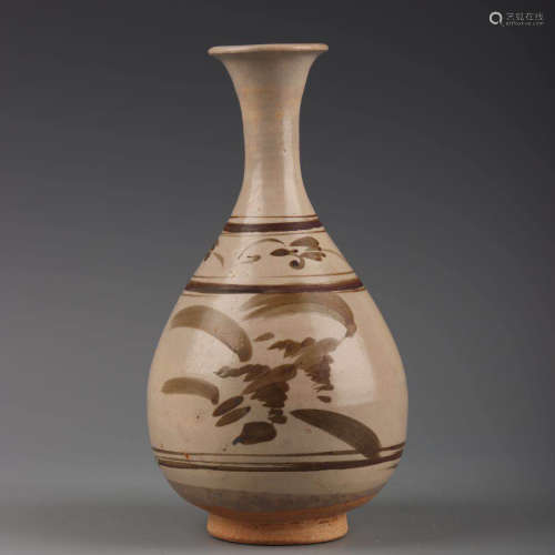 A Cizhou Kiln Flowers Painted Porcelain Vase