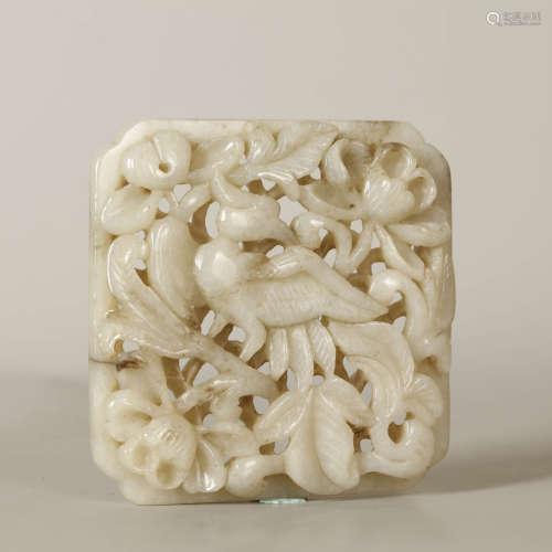 A Flower&Bird Pattern Hetian Jade Piercing Belt Buckle