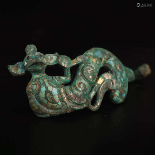 A Kallaite Inlaid Bronze Gold and Silver Inlaid Beast Shaped Belt Hook