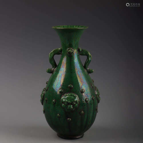 A Ding Kiln Green Glaze Porcelain Double Ears Vase