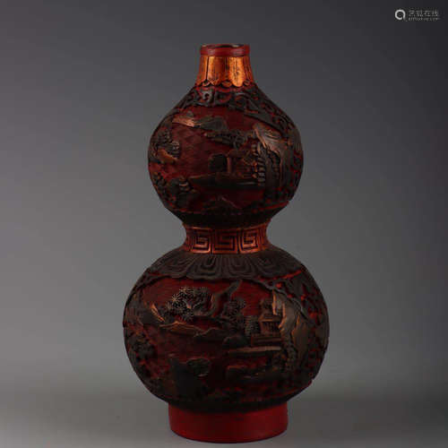 A Lacquerware Gilt Gourd-shaped Vase