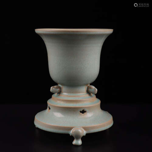 A Ru Kiln Azure Glaze Porcelain Bell-Shaped Zun