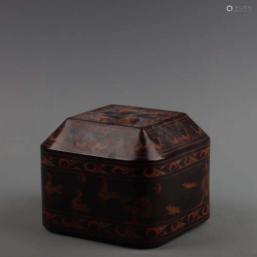 A Gild Lacquerware Bronze Square Box