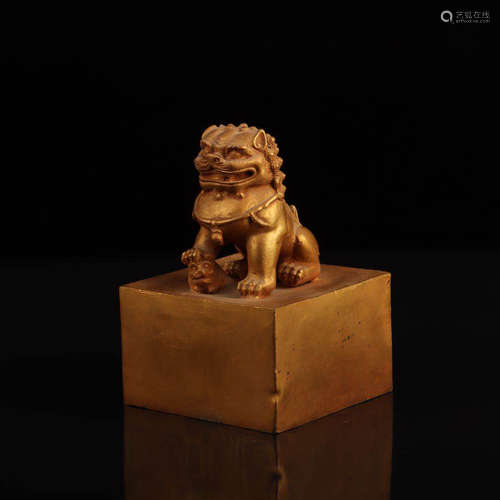 A Gild Bronze Lion Handle Seal