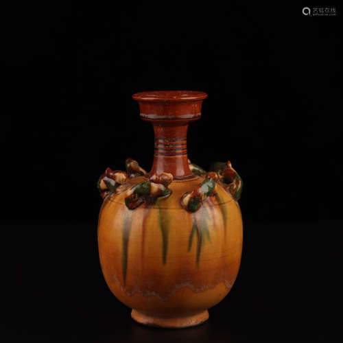 A Tricolor Porcelain Dish-top Vase