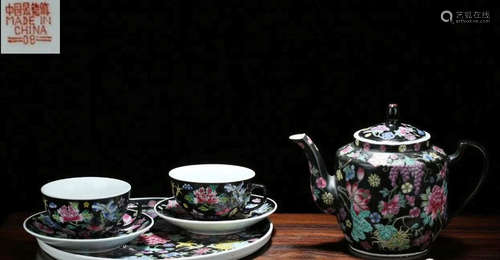 SET OF BLACK FAMILLE ROSE GLAZE POT&CUPS