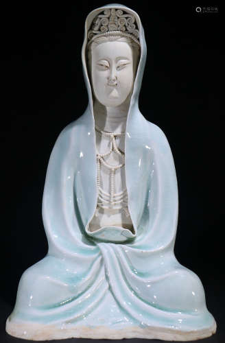 A HUTIAN YAO WHITE&BLUE GLAZE GUANYIN BUDDHA STATUE