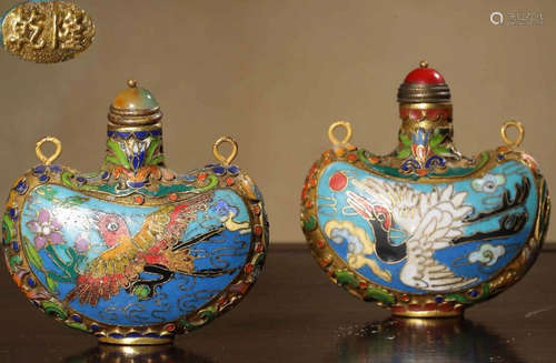 PAIR OF CLOISONNE BIRD PATTERN SNUFF BOTLLES