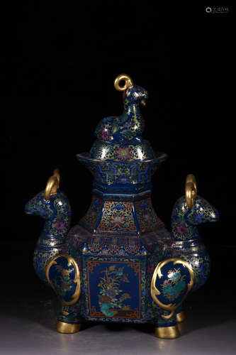 FAMILLE ROSE BLUE GROUND AND GILT 'MYTHICAL BEAST' OCTAGONAL JAR WITH LID