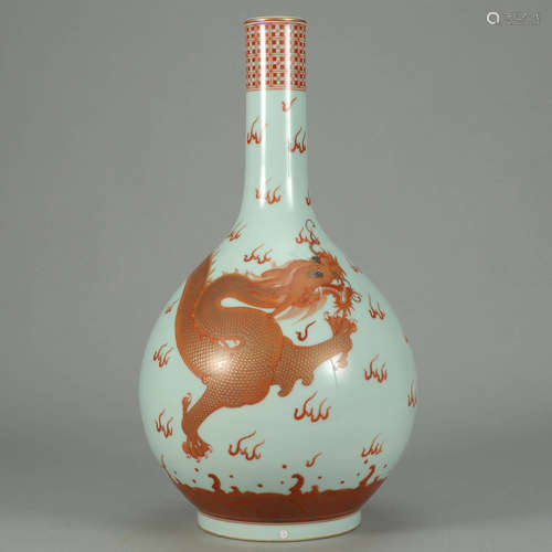 AN IRON RED DRAGON PORCELAIN VASE