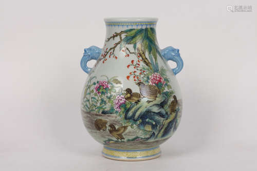 QING--CHINESE FAMILLE ROSE PORCELAIN VASE