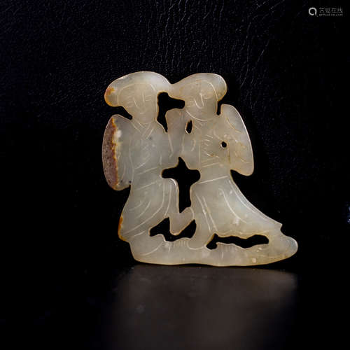 A JADE CARVED DANCING WOMEN ORNAMENT