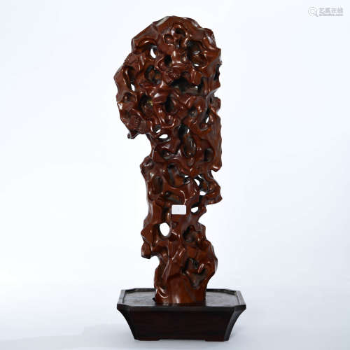 A BOXWOOD CARVED ROCKERY ORNAMENT
