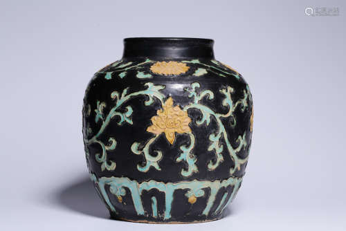 SANCAI BLACK GLAZED 'FLOWERS' JAR