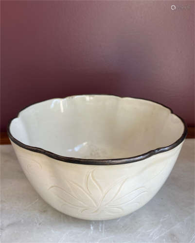 Chinese Song Dynasty Ding Yao white bowl with floral pattern