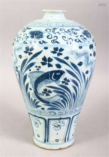  CHINESE Yuan Dynasty BLUE & WHITE PORCELAIN MEIPING VASE