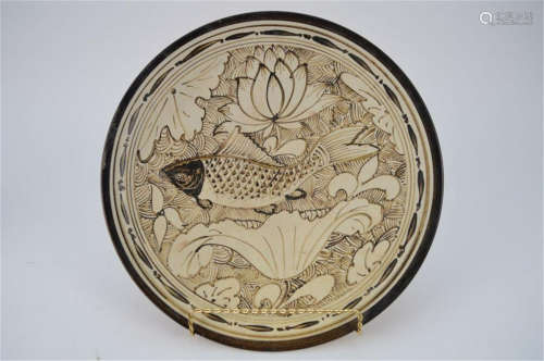 CHINESE CIZHOU WARE PLATE. D:30CM