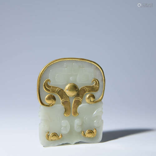 A Beast Pattern Gold Inlaid Jade Pendant