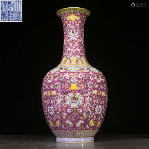 Republic of China,Mark of Daqing Period Made Hand-Painted Famille Rose Vase With Flower Pattern