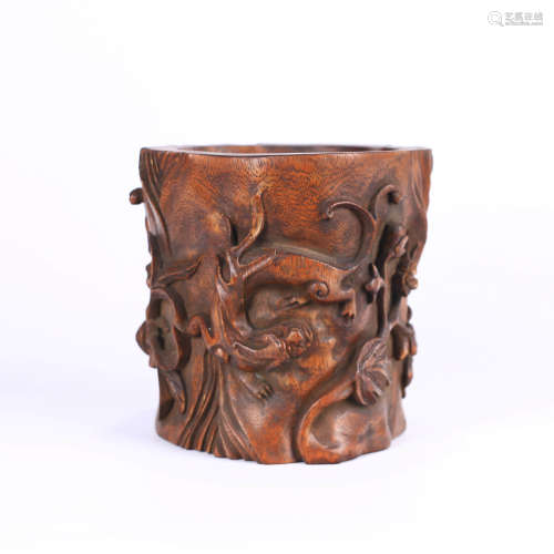 A Chi Dragon Relief Eaglewood Brush Pot