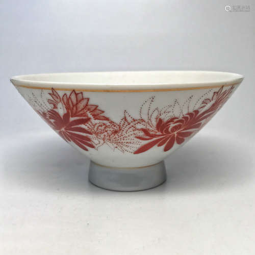 Iron-Red ‘Chrysanthemum Pattern Porcelain Bowl’