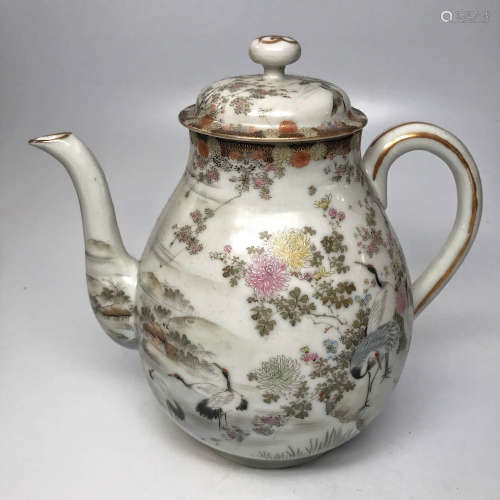 Thin Layer Pastel 'Chrysanthemums, Cranes and Pastoral Drawings' Porcelain Pot