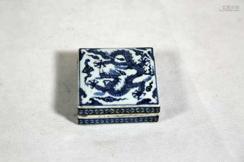 chinese xuande blue and white porcelain ink paste box