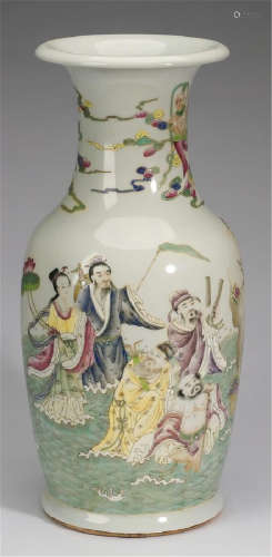 Large Chinese Qing dynasty Qianlong mark famille rose baluster vase