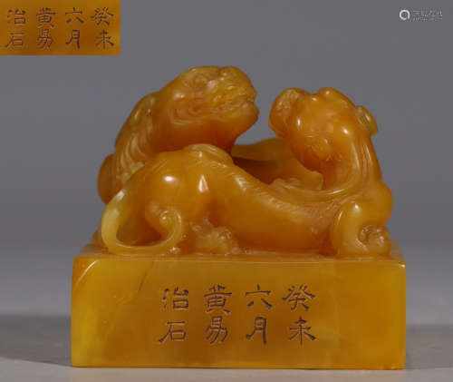 A TIANHUANG STONE CARVED SEAL