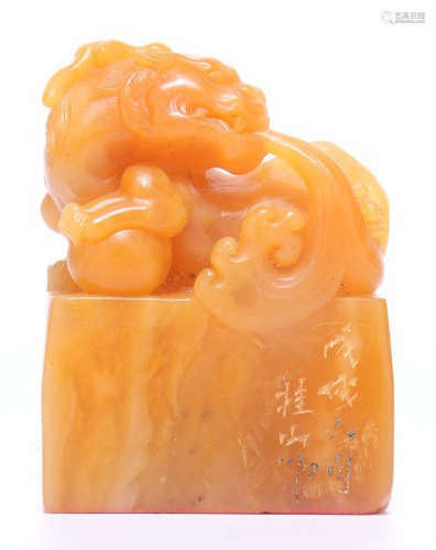 A TIANHUANG STONE CARVED SEAL