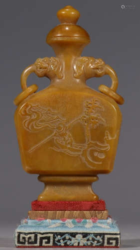 A TIANHUANG STONE CARVED LANDSCAPE PATTERN VASE