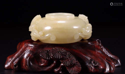 A HETIAN JADE CARVED BRUSH WASHER