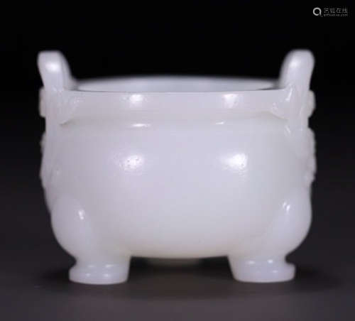 A HETIAN JADE CARVED DOUBLE EAR CENSER