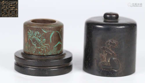 PAIR OF CHENXIANG WOOD CARVED RING WITH BOX