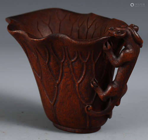 A CHENXIANG WOOD CARVED CUP