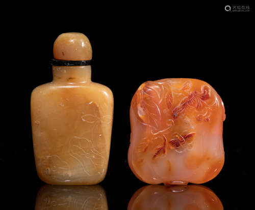Group Of Chinese Cameo Agate Snuff Bottles