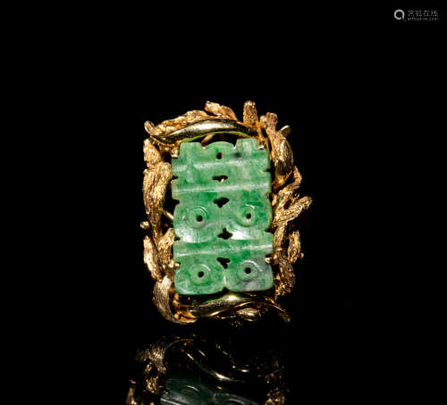 Large 14K Y/G Jade Jadeite Ring