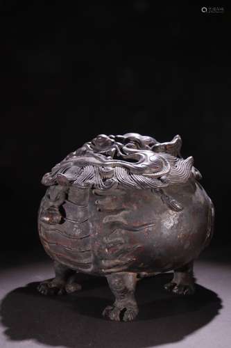 A Bronze Beast Carved Ornament