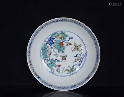 A Doucai Malon And Butterfly Pattern Plate