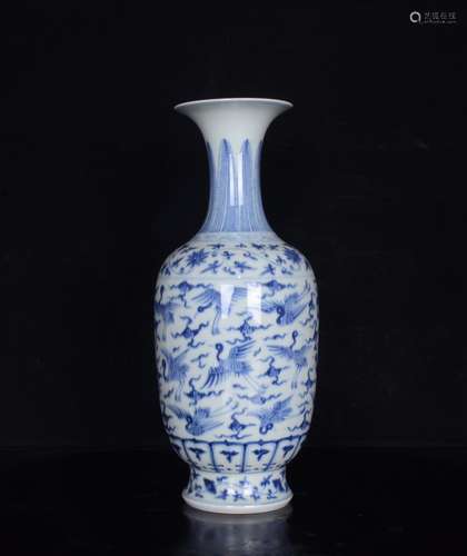 A Blue And White Crane Pattern Vase