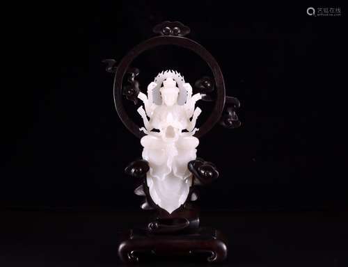 A Hetian Jade Guanyin Ornament