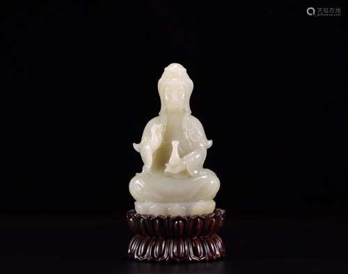 A Hetian Jade Guanyin Ornament