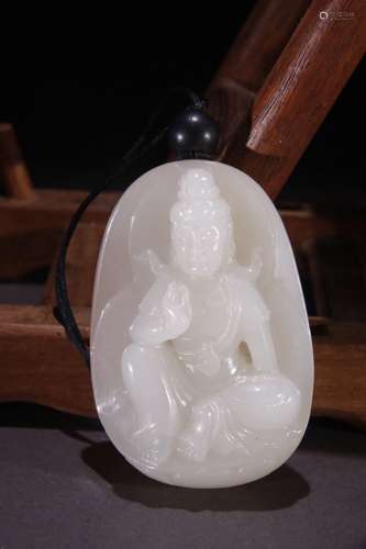 A Hetian Jade Guanyin Carved Pendant