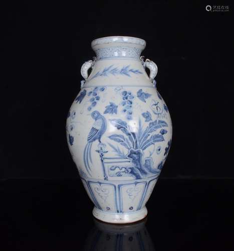 A Blue&White Floral And Bird Pattern Ruyi Jar