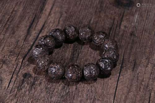 An Agarwood Beast Carved Bracelet